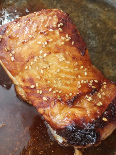 Una foto de Salmón teriyaki