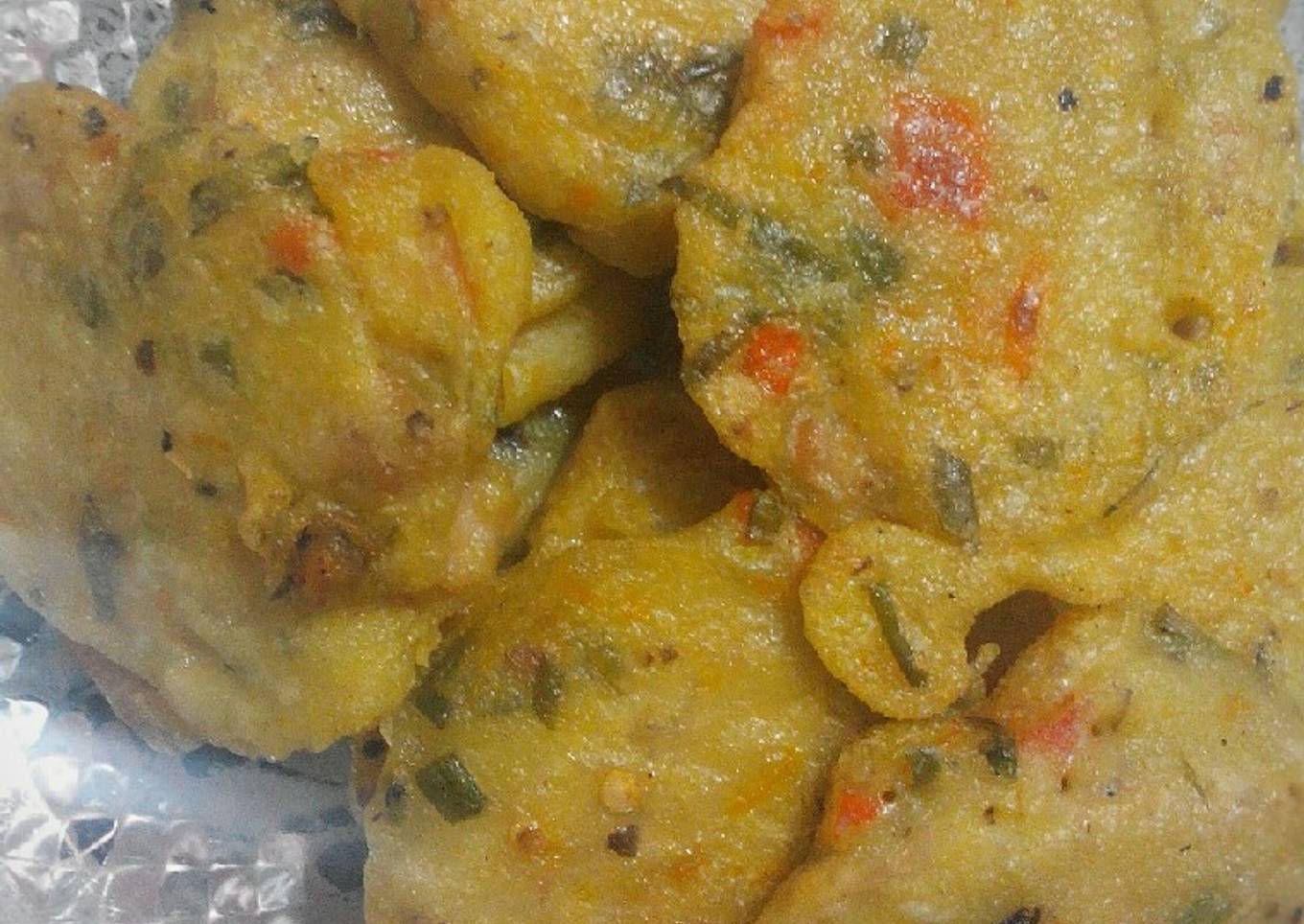 Tempe Mendoan z bogatim okusom (Tempe Kemul Suroboyoan) ()