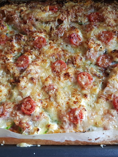 Una foto de Pastel de calabacín, bacon y queso sin glúten