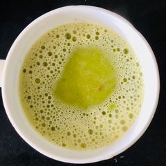 A picture of Peas and Masoor Dal shorba.