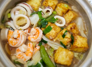 豆腐海鮮煲 的食譜成品照片