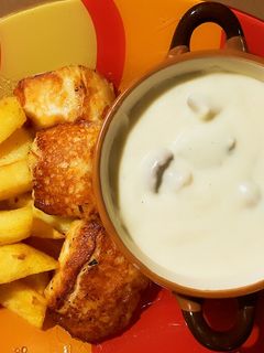 عکسی از دستور سوپ قارچ پنیری