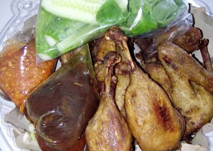 Cara Gampang Menyajikan Bebek goreng madura yang Menggugah Selera