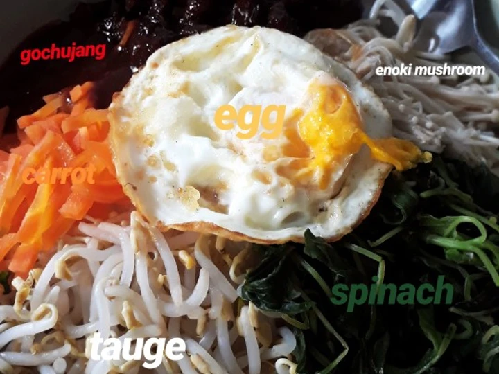 Easy Steps to Prepare Recipes Bibimbab the Can Spoil the Tongue So Delicious.