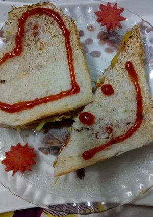 A picture of Masala paneer sandwich.