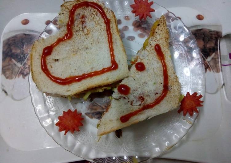 Step-by-Step Guide to Make Favorite Masala paneer sandwich