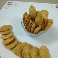 A picture of Farsi Poori.
