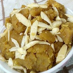 Jhat-Pat moong dal halwa A picture of Jhat-Pat moong dal halwa.