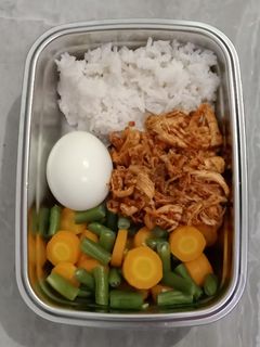 Foto resep Menu bekal siang - ayam suwir
