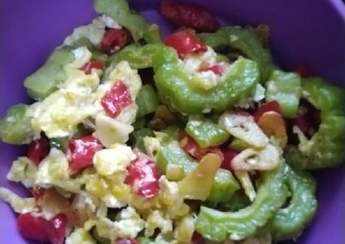 Langkah Mudah untuk Membuat Tumis Pare Telur, Sempurna