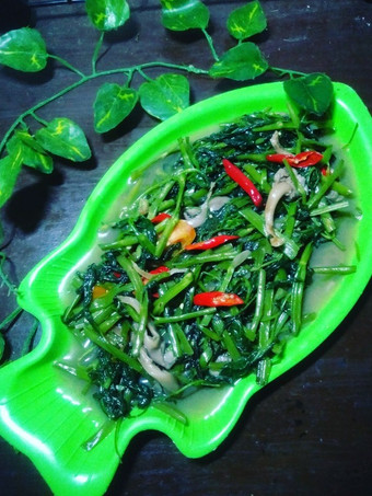 Resep Tumis kangkung jamur tiram Anti Gagal