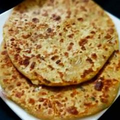 Aloo ka paratha A picture of Aloo ka paratha.