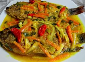 Foto resep Ikan mujair acar kuning