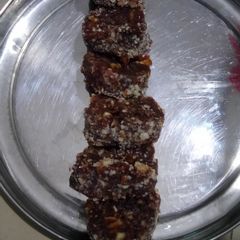 A picture of Khajur rolls.