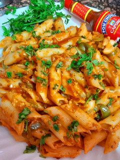 टोमेटो पास्ता (tomato pasta recipe in Hindi) रेसिपी मुख्य फोटो