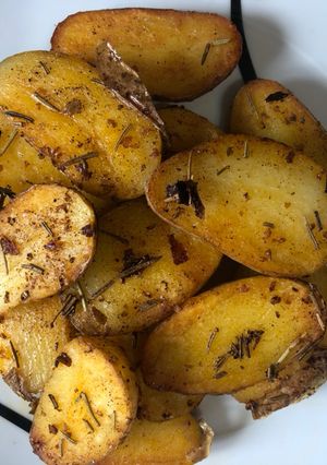 Una foto de Papas rústicas