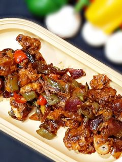 मशरूम चिल्ली (Mushroom Chilli recipe in hindi) रेसिपी मुख्य फोटो