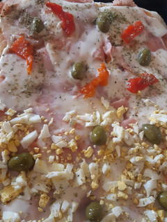 Una foto de Pizza casera al estilo Nety