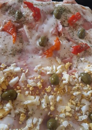 Una foto de Pizza casera al estilo Nety