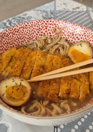 Una foto de Sopa estilo “ramen” express