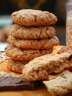 A picture of Oat cookies.
