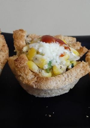 A picture of Colourful Cheesy Sweet Corn Bread katori.