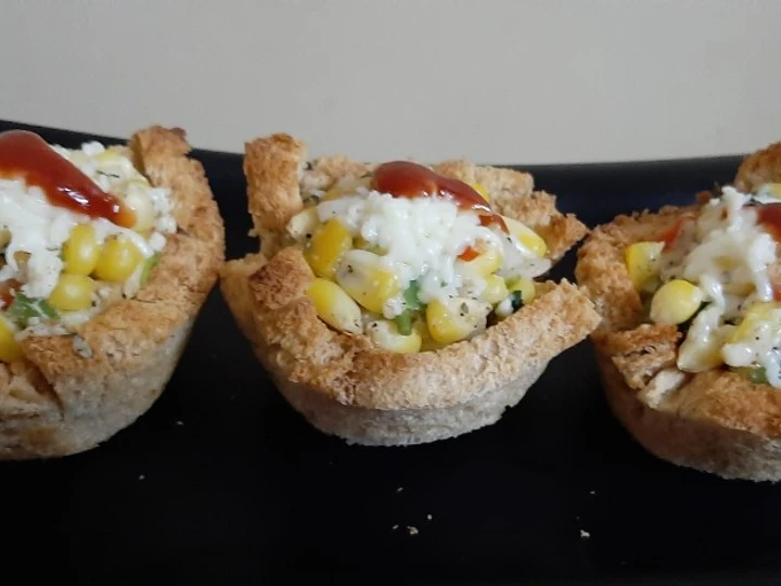 Easy Steps to Prepare Colourful Cheesy Sweet Corn Bread katori the Can Spoil the Tongue So Delicious