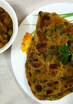 মেথি পরোটা(Methi parota recipe in bengali) রেসিপির প্রধান ছবি