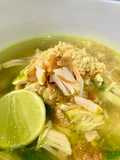 Soto Ayam Lamongan dengan Koya