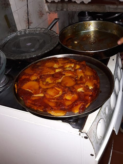 Una foto de Torta de manzana invertida 🍎🍎