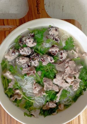 Hình của món Bún mọc.