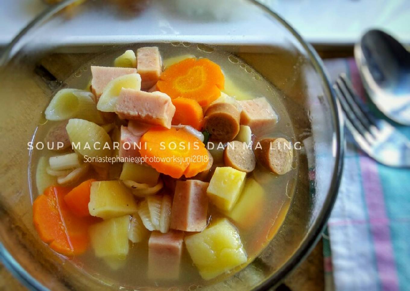 Sup Macaroni, sosis dan Ma Ling