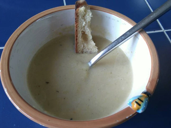 Easy Steps to Make Slow cooker courgette/marrow soup which Delicious