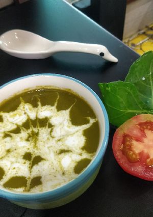A picture of Healthy Spinach Soup.