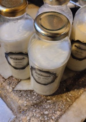 Una foto de Yogurt natural casero