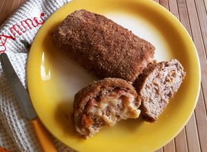 Foto di Polpettone di carne macinata e patate con cuore filante