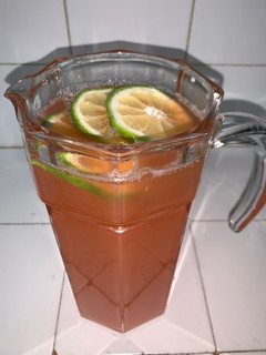 A picture of Strawberry lemonade.
