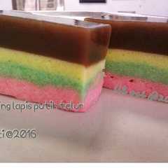 รูปของ Puding Lapis 🍮 Putih Telur 🐣 ala IO 😀