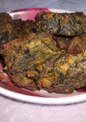 चोराई के साग के पतोड़े रेसिपी मुख्य फोटो