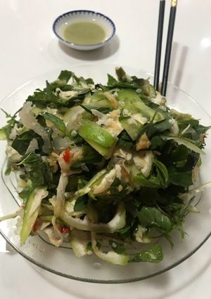 Hình của món Gỏi sứa chuối chát.