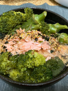 鮭魚茶泡飯 的食譜成品照片