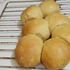 A picture of White Chocolate  Bread Rolls.
