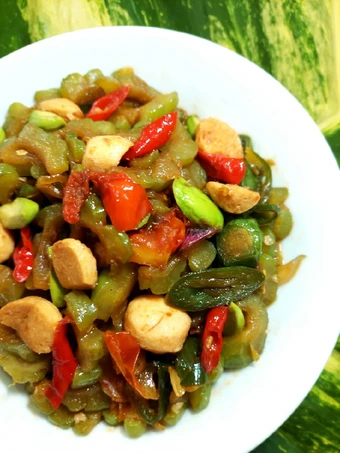 Langkah Mudah untuk Menyiapkan Resep 359. Oseng Pare yang  Bikin Ketagihan Anti Ribet, Lezat Sekali