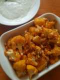 Coliflor a la búfalo con salsa de queso azul