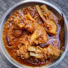 A picture of Dhaba style mutton curry.