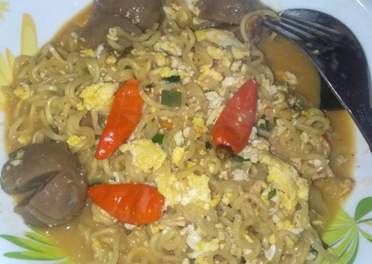 Indomie nyemek enaqq