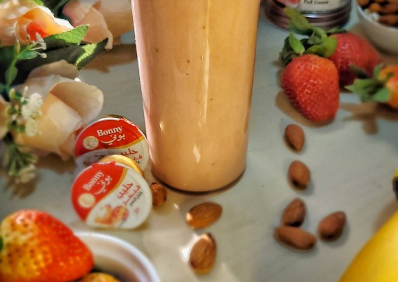 Strawberry banana smoothie