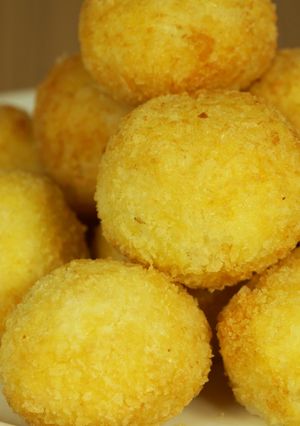 【哇菜影音食譜】起司薯球 的食譜成品照片