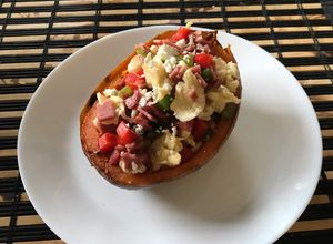 Una foto de Camote relleno