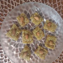 A picture of Lauki barfi.